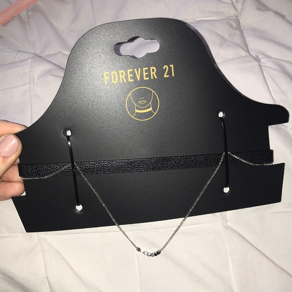 NWT Forever 21 choker